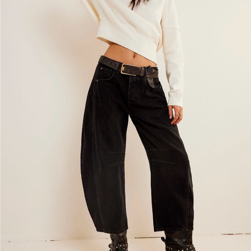 We the Free Lucky You Barrel Jeans.  Mid-Rise. Soundwave (black) size 27